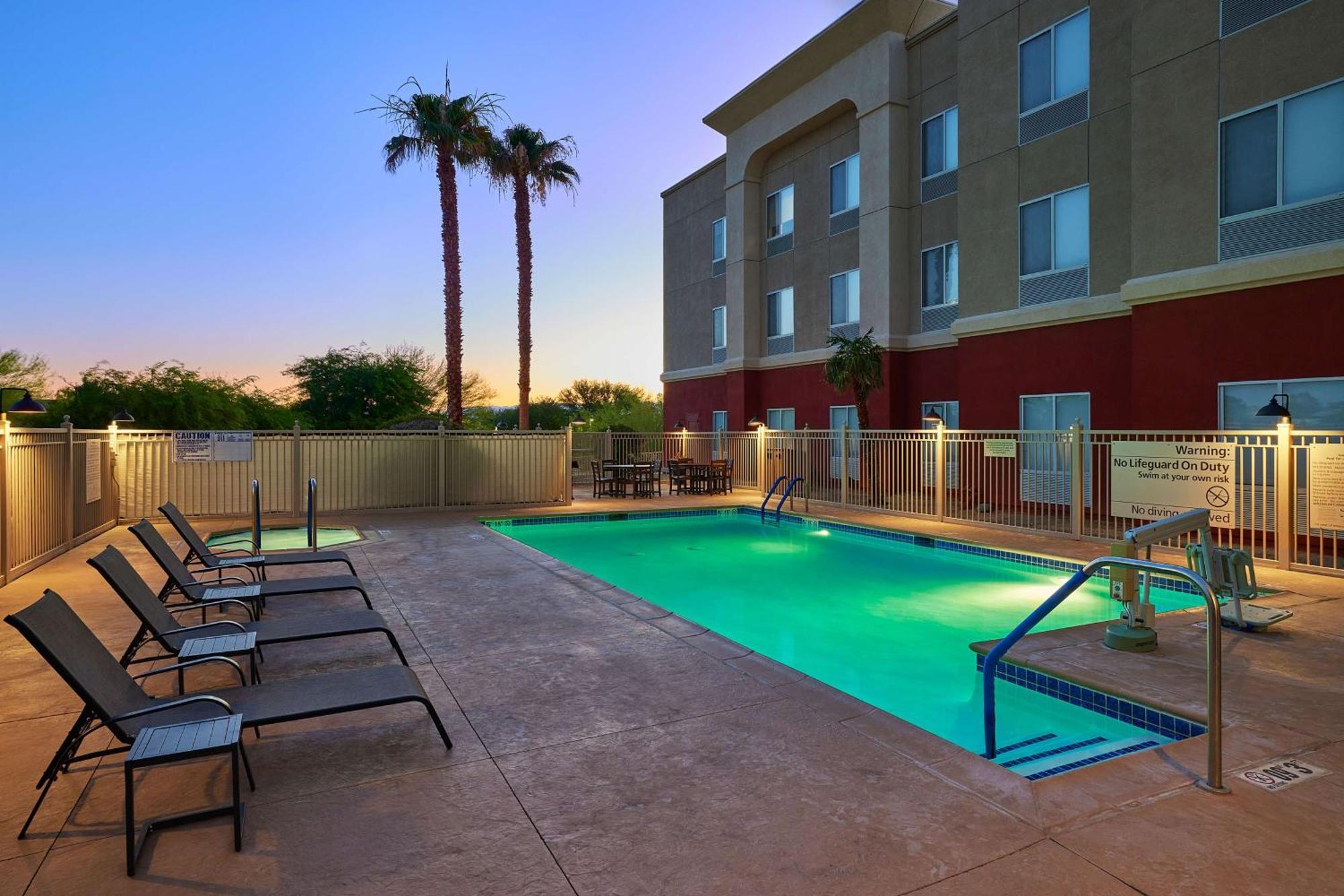 Hampton Inn & Suites Ridgecrest Luaran gambar