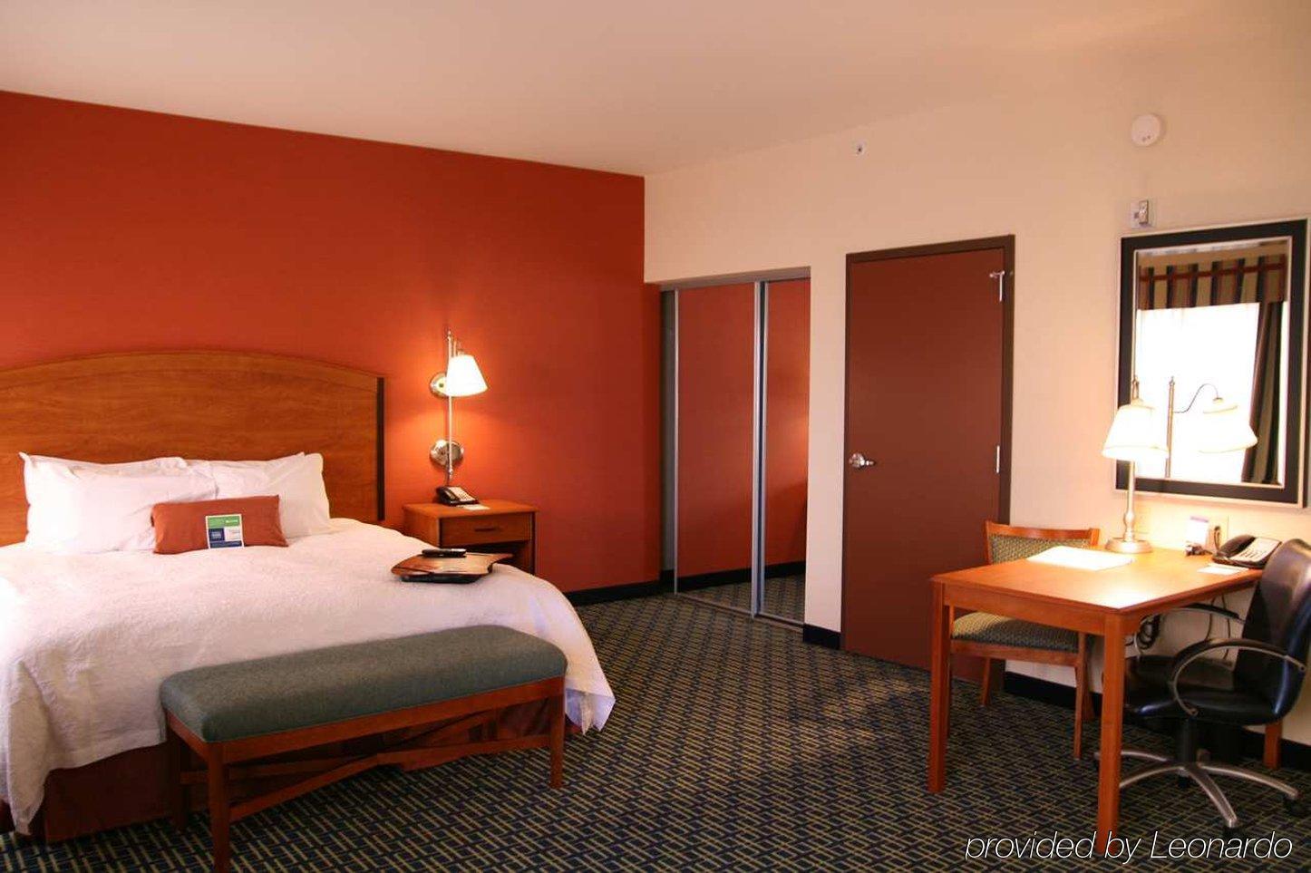 Hampton Inn & Suites Ridgecrest Bilik gambar